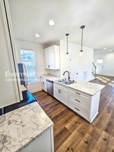 112 W 21st Ave in Springfield, TN - Building Photo - Building Photo