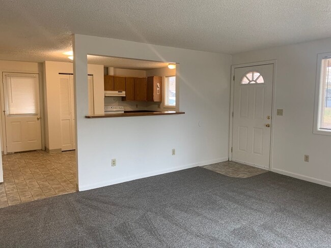 3037 Kane St in Klamath Falls, OR - Building Photo - Building Photo