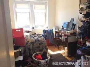 1715 Commonwealth Ave in Boston, MA - Building Photo - Building Photo