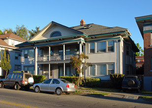 Edwards in Tacoma, WA - Building Photo - Building Photo