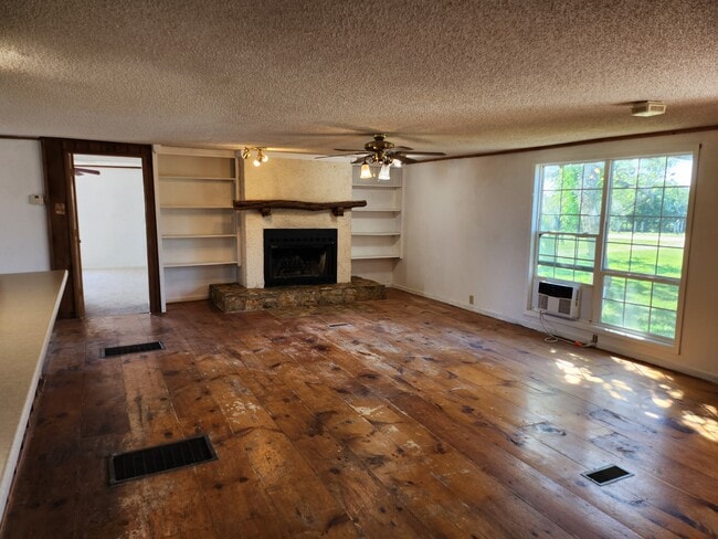 311 Skyline Rd in Victoria, TX - Building Photo - Building Photo
