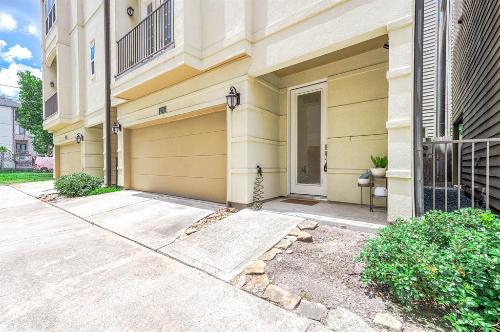 2118 Genesee St in Houston, TX - Building Photo