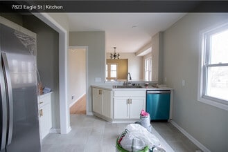 7823 Eagle St, Unit 7823 in Wauwatosa, WI - Building Photo - Building Photo