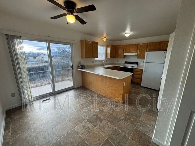 property at 498-498 W Bellflower Dr