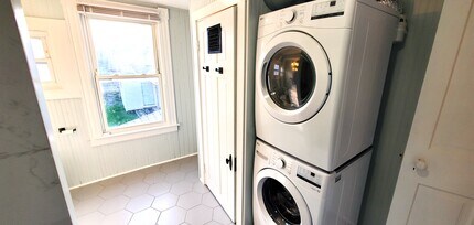 1114 Columbia St, Unit #2 in Newport, KY - Foto de edificio - Building Photo