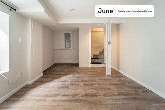 Private bedroom in 2 bed/1 bath Home in Washington, DC - Building Photo - Building Photo