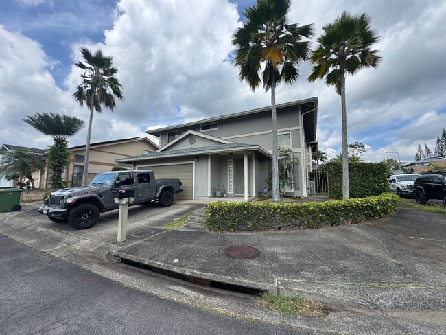property at 95-230-230 Puakai Pl
