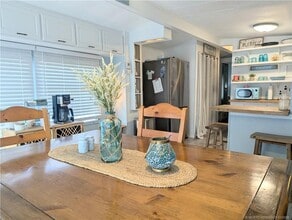 438 Nettles Blvd in Jensen Beach, FL - Building Photo - Building Photo