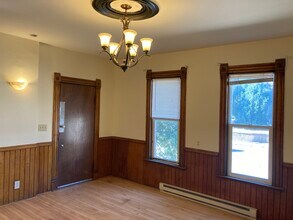 331 14th Ave NE, Unit 1 in Minneapolis, MN - Building Photo - Building Photo