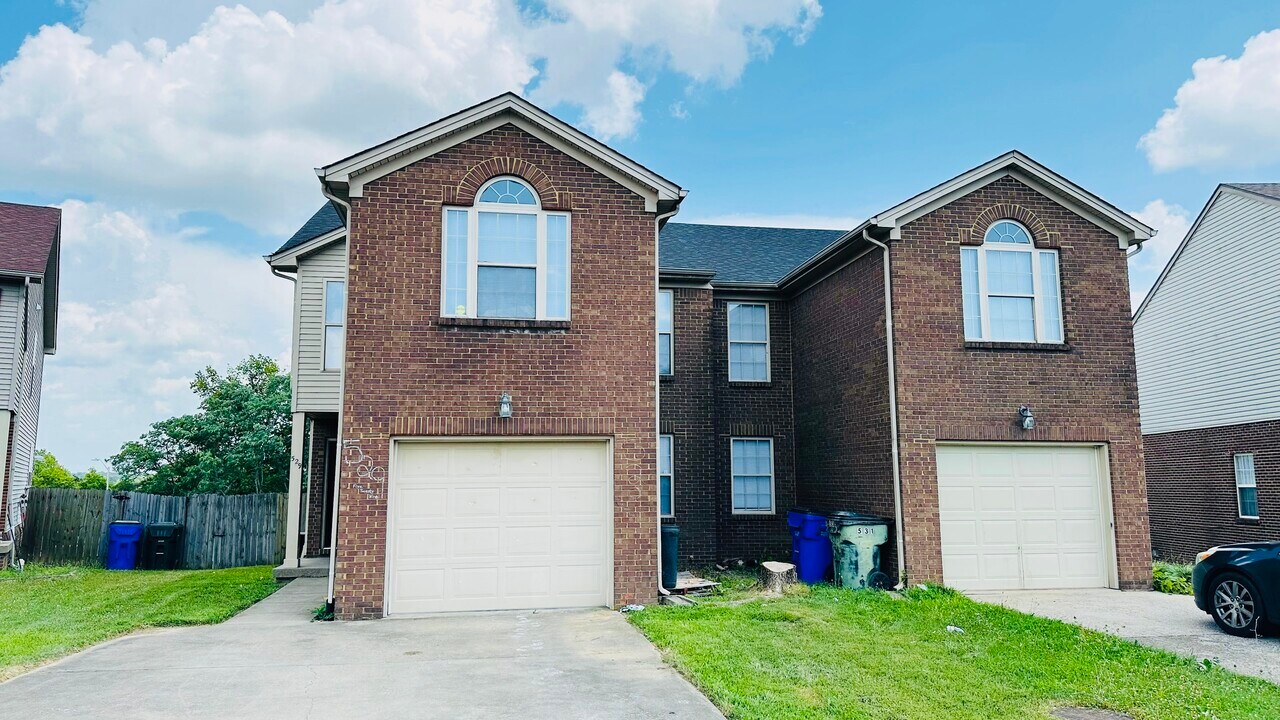529 Big Bear Ln in Lexington, KY - Building Photo