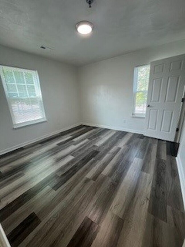 105 Collegiate Ct-Unit -13-C in Blacksburg, VA - Building Photo - Building Photo