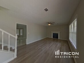 4069 Valley Brook Rd in Snellville, GA - Building Photo - Building Photo