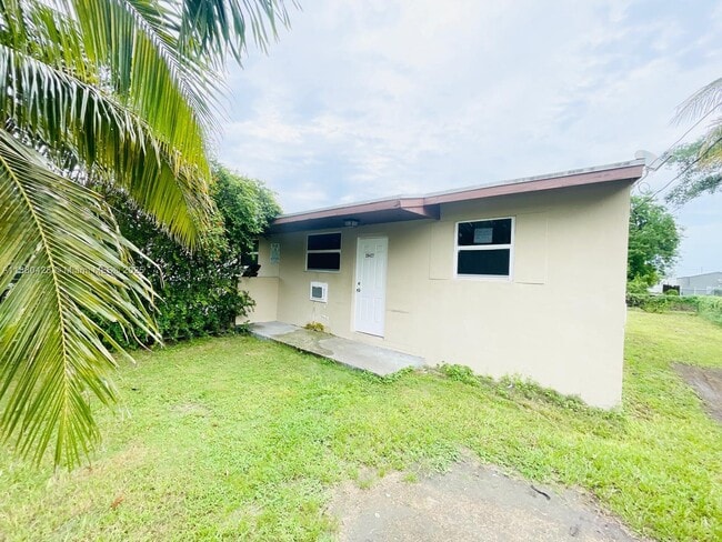 property at 26427 SW 139th Ave