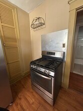 189 Alden Ave, Unit 2nd fl in New Haven, CT - Building Photo - Building Photo