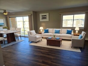 4712 W 107th St in Oak Lawn, IL - Building Photo - Building Photo