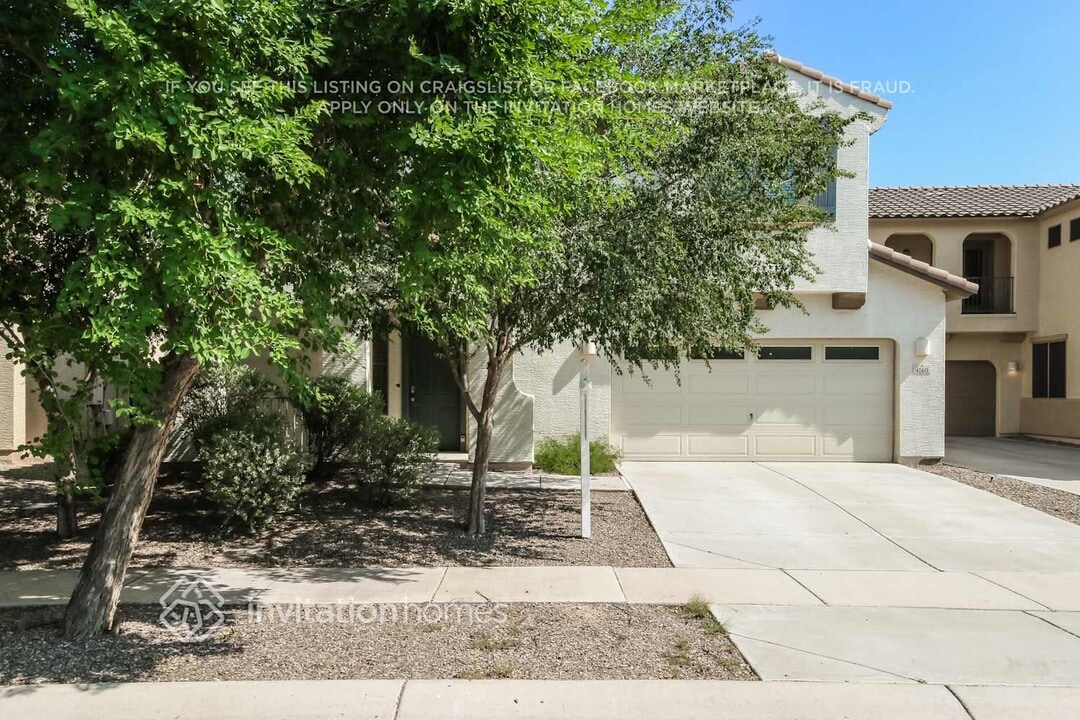 4160 E Woodside Ct in Gilbert, AZ - Foto de edificio
