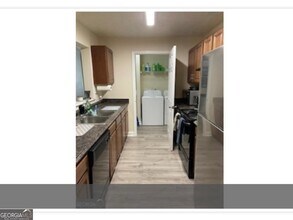 13204 Fairington Rd in Stonecrest, GA - Building Photo - Building Photo