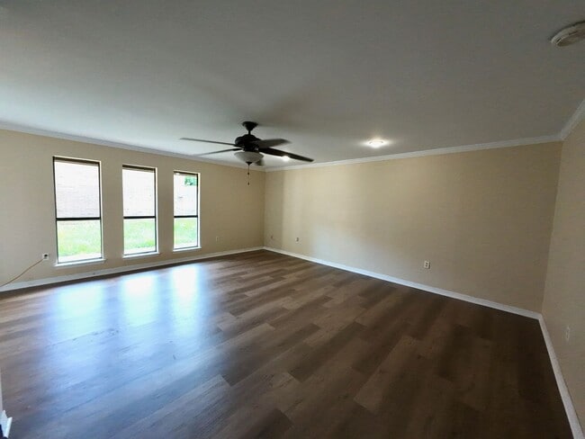 3370 Dandale Dr in Mobile, AL - Building Photo - Building Photo