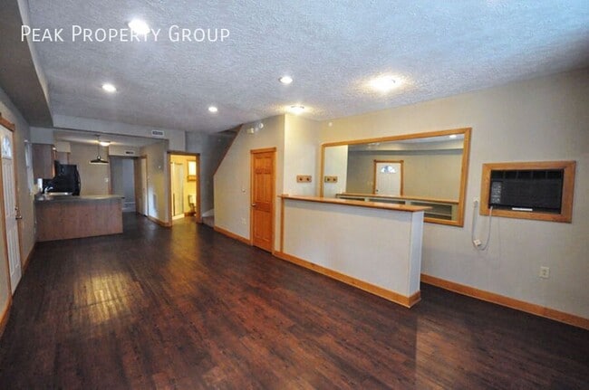 61 McMillen Ave in Columbus, OH - Building Photo - Building Photo