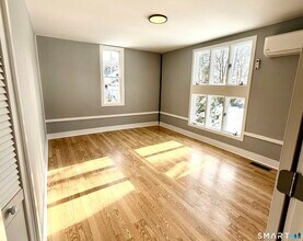 7 Washington Rd in Woodbury, CT - Building Photo - Building Photo