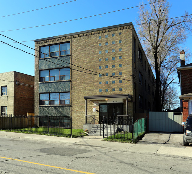 642 Vaughan Rd in Toronto, ON - Building Photo - Building Photo