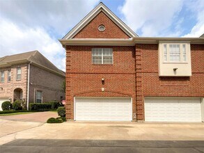 6831 Staffordshire Blvd in Houston, TX - Building Photo - Building Photo