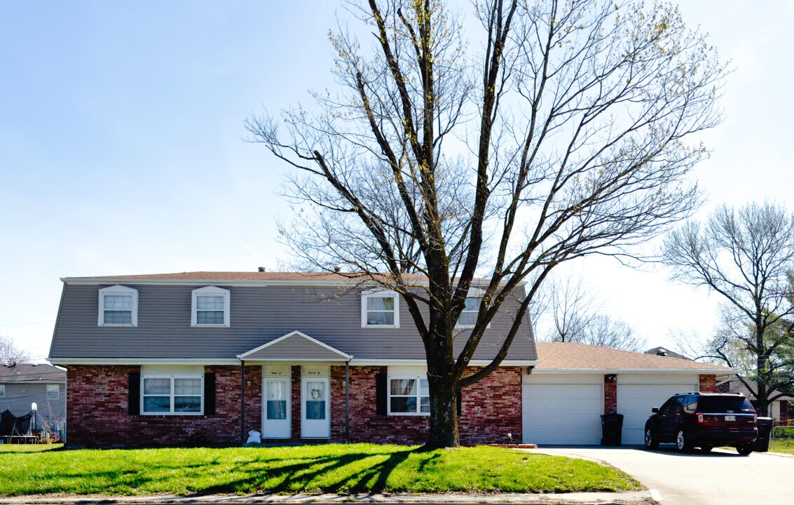 300 Scott Blvd in Columbia, MO - Building Photo