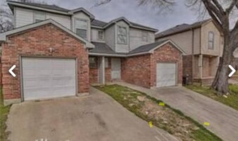 3327 Hanger Ave in Fort Worth, TX - Building Photo