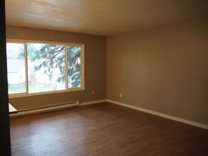 9228-9232 N Saint Louis Ave in Portland, OR - Building Photo - Building Photo