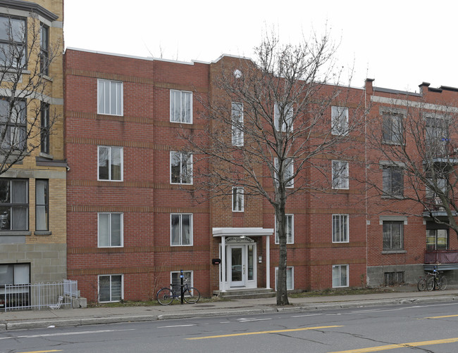 5790 du Parc in Montréal, QC - Building Photo - Primary Photo