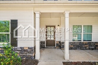 110 Hawthorn Ln in Covington, GA - Building Photo - Building Photo