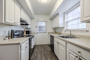 Quarry in Lithonia, GA - Building Photo