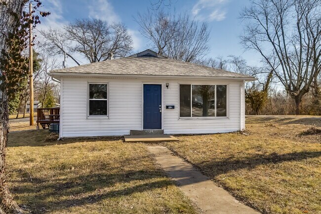 9204 Huiskamp Ave in Jennings, MO - Building Photo - Building Photo