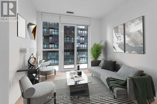 39-2439 Roehampton Ave in Toronto, ON - Building Photo - Building Photo