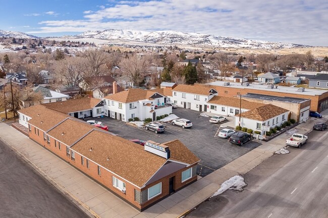 1119 N. Main Street in Pocatello, ID - Foto de edificio - Building Photo