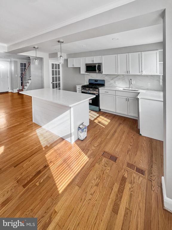 property at 5755 Maplehill Rd