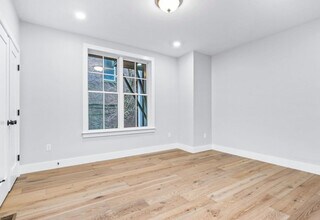 261 Washington St, Unit A in Somerville, MA - Foto de edificio - Building Photo
