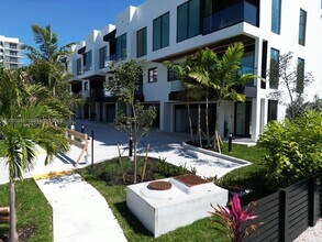 3222 NE 7th St in Pompano Beach, FL - Building Photo - Building Photo