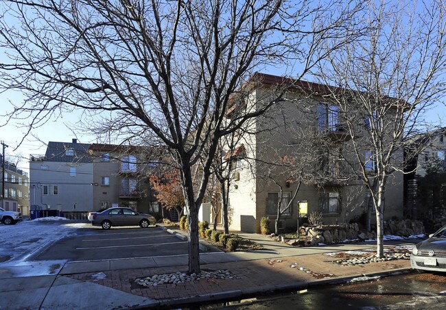 The Vertice in Denver, CO - Foto de edificio - Building Photo