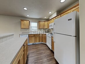 39237 Newton St in Sandy, OR - Building Photo - Building Photo