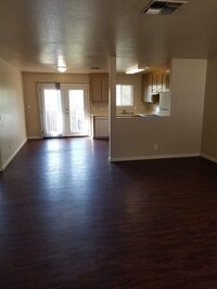 1616 Willis St in Redding, CA - Building Photo - Building Photo