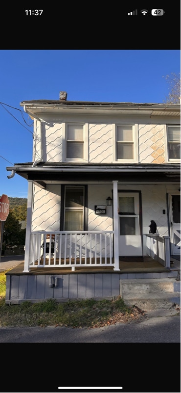 property at 1701 Mohawk St