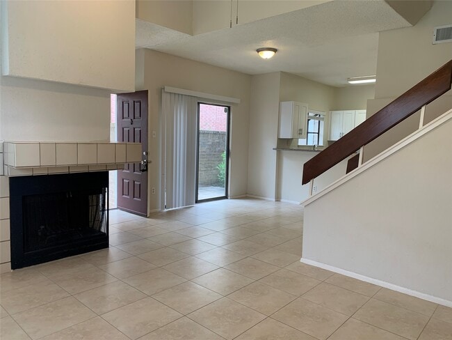 2710 Grants Lake Blvd