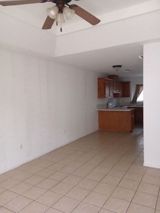 1213 Mineral Rights Ln in Edinburg, TX - Building Photo