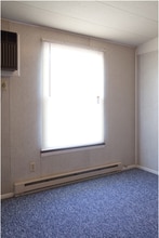 Sun Terrace in Bloomington, IN - Foto de edificio - Interior Photo
