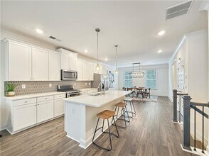 1160 Kendron Ln in Atlanta, GA - Building Photo - Building Photo