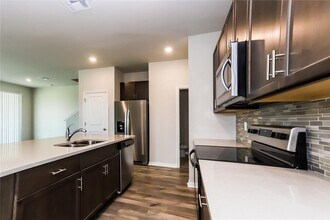 1816 Woodleaf Hammock Ct in Bradenton, FL - Foto de edificio - Building Photo