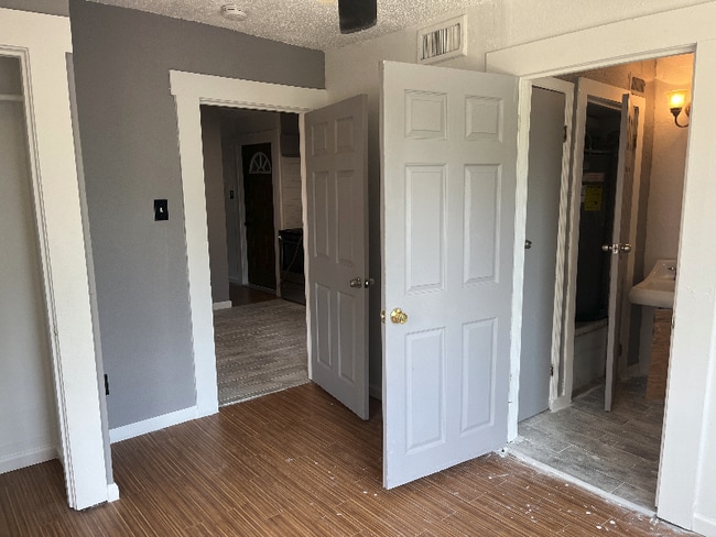 3317 Avenue G, Unit 123 in Fort Worth, TX - Building Photo - Building Photo