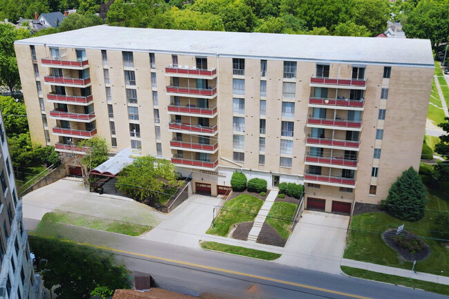 Rockwood Apartments in Dayton, OH - Building Photo - Building Photo