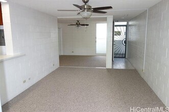 647 Kunawai Ln in Honolulu, HI - Building Photo - Building Photo